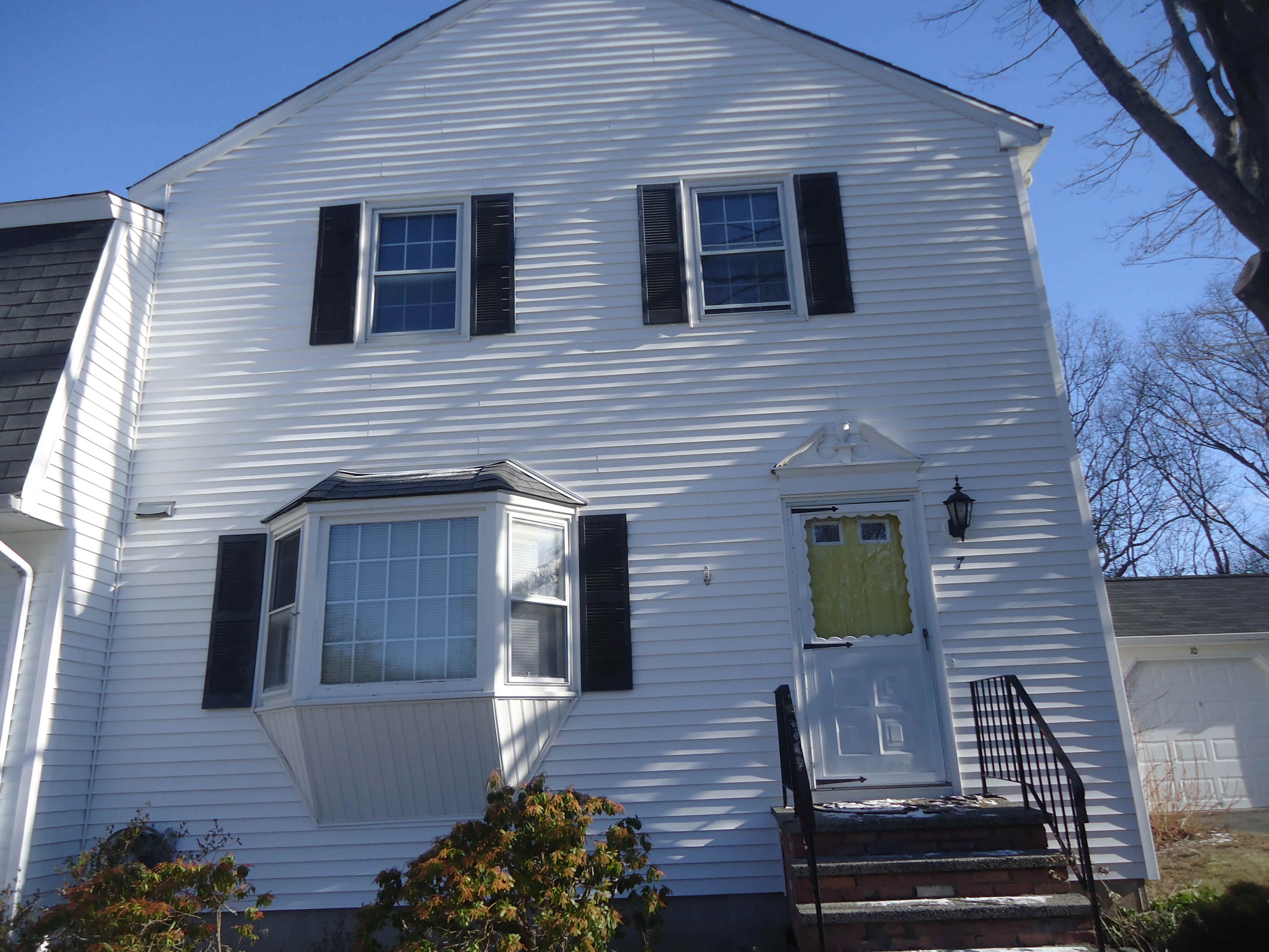 Building photograph for 7 BRIDGEWATER COMMON LN